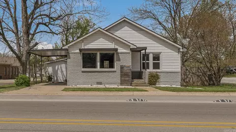 1011 W W Ct, Paragould, AR 72450