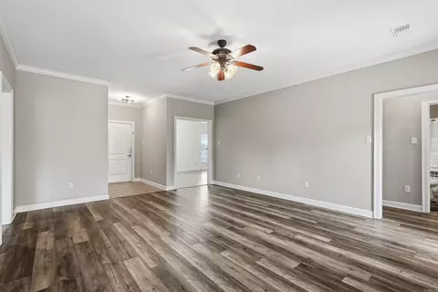 Living - 23 Oak Tree Cir, Conway, AR 72032 photo 4 of 4
