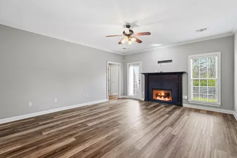 Living - 23 Oak Tree Cir, Conway, AR 72032 photo 3 of 4