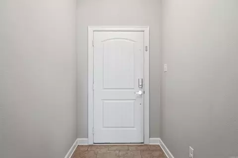 Entry Way - 23 Oak Tree Cir, Conway, AR 72032 photo 2 of 2