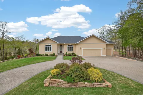 21 Diamante Blvd, Hot Springs Village, AR 71909