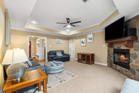 Living - 2060 Shadow Falls Dr, Conway, AR 72032 photo 1 of 2