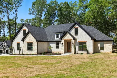 301 Abrielle Ln, Benton, AR 72019 photo 2