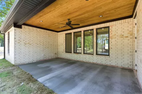 301 Abrielle Ln, Benton, AR 72019 photo 6