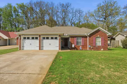 212 Rodney Guthrie Dr, Cabot, AR 72023