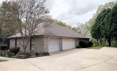 Exterior - 912 Nottingham Ct, Benton, AR 72019 photo 3 of 6