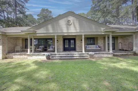 6 Country Clb, Texarkana, AR 71854