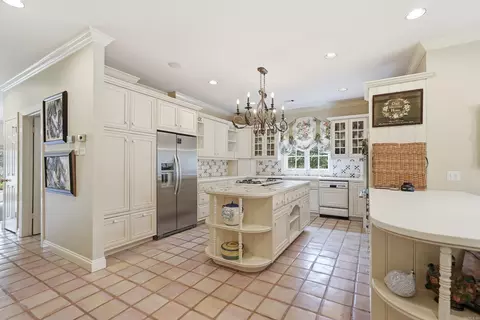 Kitchen - 343 Pippinpost Dr, Conway, AR 72034 photo 2 of 6