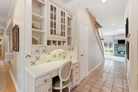 Entry Way - 343 Pippinpost Dr, Conway, AR 72034 photo 4 of 5