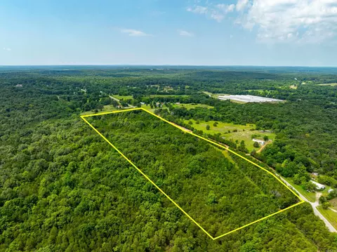 58 Arkansas Hwy, Poughkeepsie, AR 72569