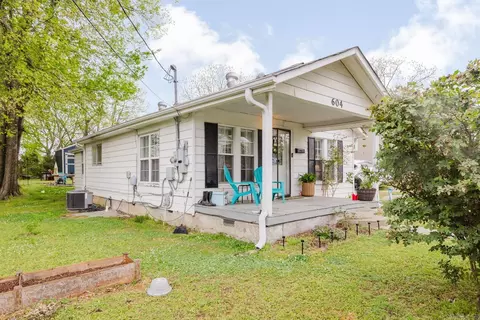 Exterior - 604 Denton St, Benton, AR 72015 photo 2 of 5