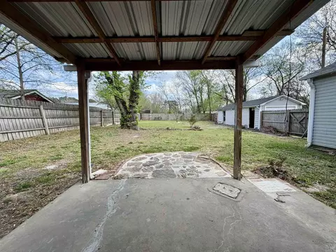 Exterior - 810 Main St, Pangburn, AR 72121 photo 4 of 6