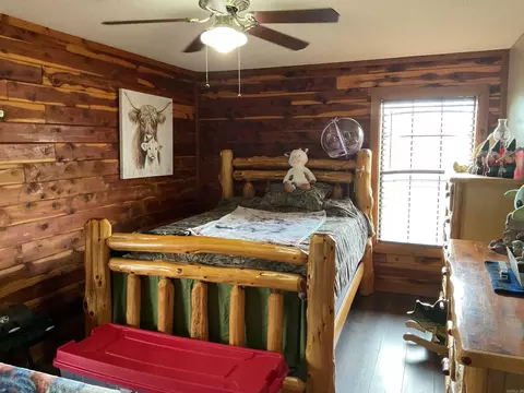 Bedroom - 118 Cedar Valley Dr, El Paso, AR 72045 photo 3 of 9