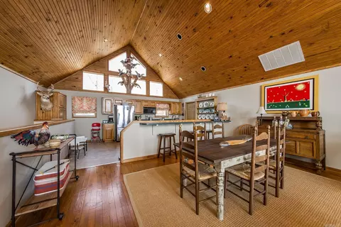 Dining - 225 E Blf, Quitman, AR 72131 photo 1 of 4
