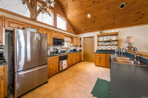 Kitchen - 225 E Blf, Quitman, AR 72131 photo 1 of 7