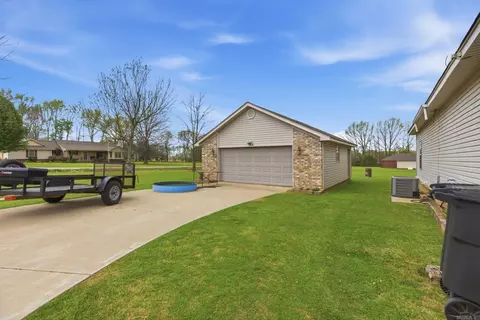 Exterior - 114 Mildred Ln, Beebe, AR 72012 photo 5 of 8