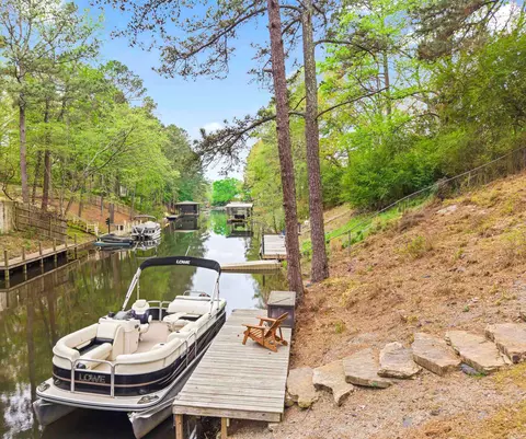 109 Buster Reed Dr, Hot Springs, AR 71913