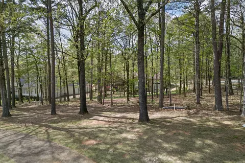 28 Granada Dr, Hot Springs Village, AR 71909