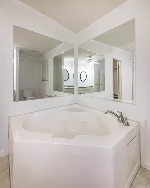 103 N Skyview Cir, Romance, AR 72136 photo 14