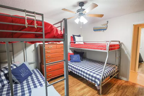 Bedroom - 92 Cinnamon Ln, Mount Ida, AR 71957 photo 4 of 6