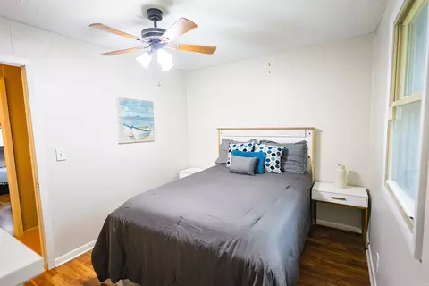 Bedroom - 92 Cinnamon Ln, Mount Ida, AR 71957 photo 2 of 6