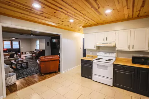 Kitchen - 92 Cinnamon Ln, Mount Ida, AR 71957 photo 4 of 4