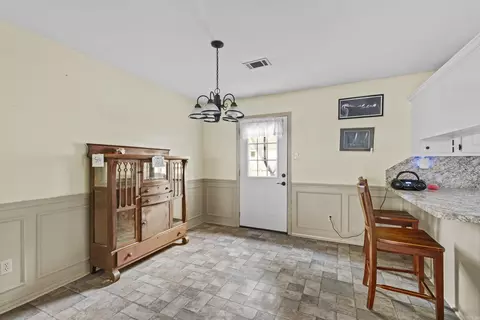Dining - 1017 Highland Blvd, Cabot, AR 72023 photo 2 of 2