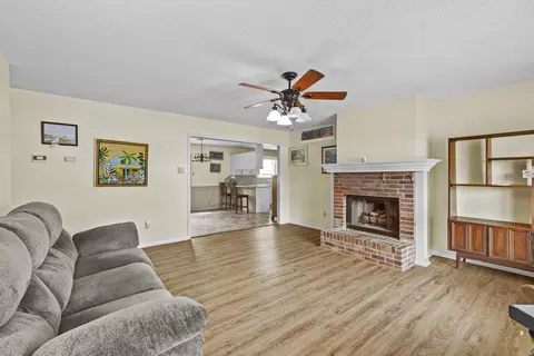 Living - 1017 Highland Blvd, Cabot, AR 72023 photo 1 of 5