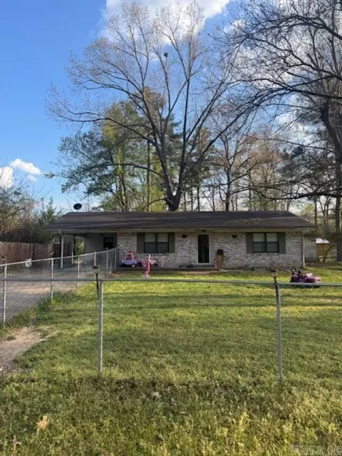 400 Park St, Star City, AR 71667