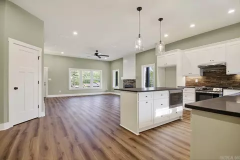 Living - 14930 Janet Ln, Mabelvale, AR 72103 photo 4 of 6