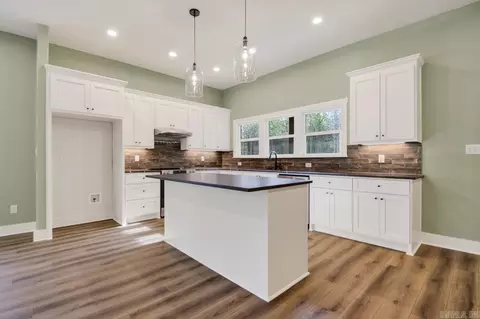 Kitchen - 14930 Janet Ln, Mabelvale, AR 72103 photo 1 of 3