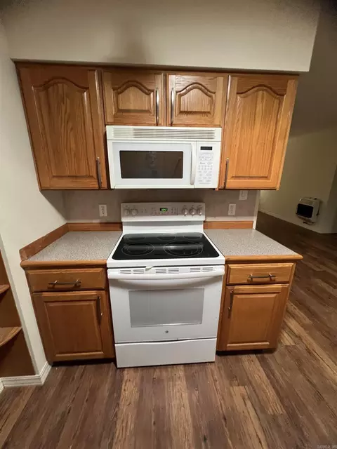 Kitchen - 2421 Hwy 95 E, Clinton, AR 72031 photo 3 of 3