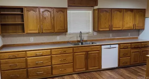 Kitchen - 2421 Hwy 95 E, Clinton, AR 72031 photo 1 of 3