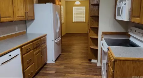 Kitchen - 2421 Hwy 95 E, Clinton, AR 72031 photo 2 of 3