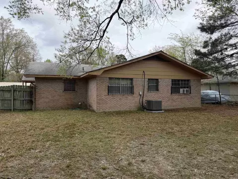 Exterior - 4308 W 17th, Pine Bluff, AR 71603 photo 4 of 4