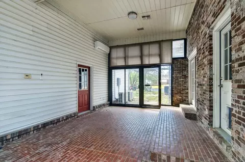 Exterior - 21718 Peach Tree Ln, Hensley, AR 72065 photo 5 of 12