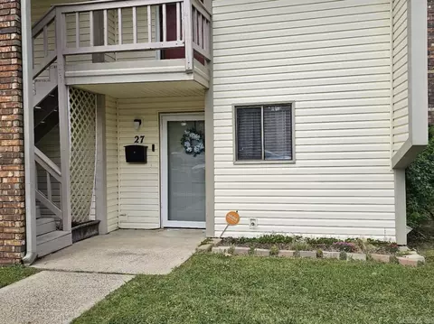101 Pine Forest Dr, Maumelle, AR 72113