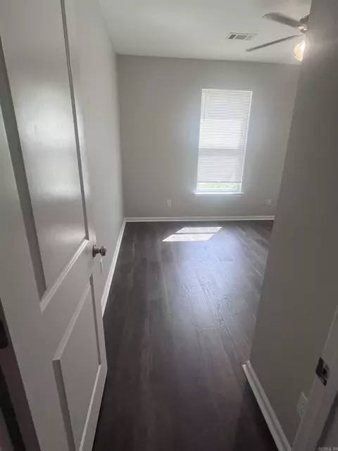 Entry Way - 2010 Jackman, Benton, AR 72015 photo 5 of 5