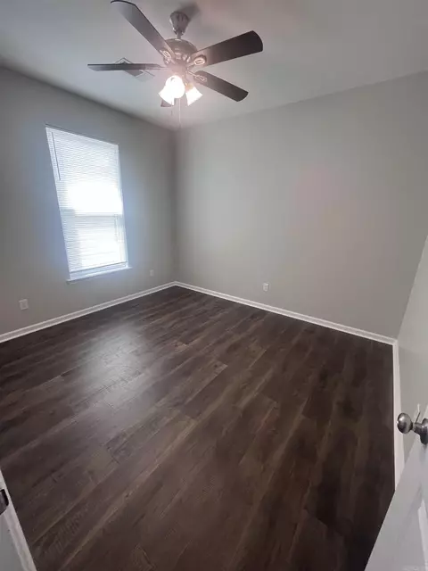 Bedroom - 2010 Jackman, Benton, AR 72015 photo 9 of 11