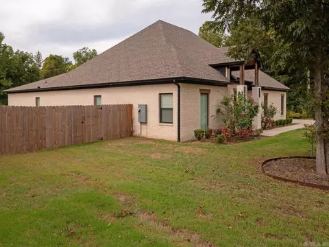 Exterior - 8616 Congo Rd, Benton, AR 72019 photo 4 of 8