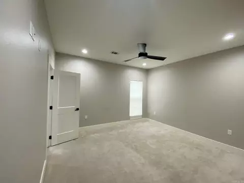 Bedroom - 8616 Congo Rd, Benton, AR 72019 photo 3 of 11