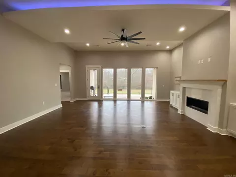Living - 8616 Congo Rd, Benton, AR 72019 photo 1 of 3