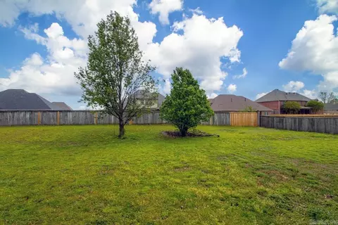 Exterior - 5818 Westminster Dr, Benton, AR 72019 photo 5 of 8