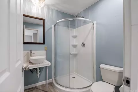 Bath - 5818 Westminster Dr, Benton, AR 72019 photo 4 of 4