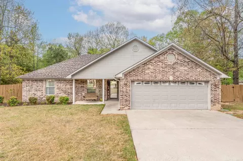 8 Bradley Cv, Maumelle, AR 72113