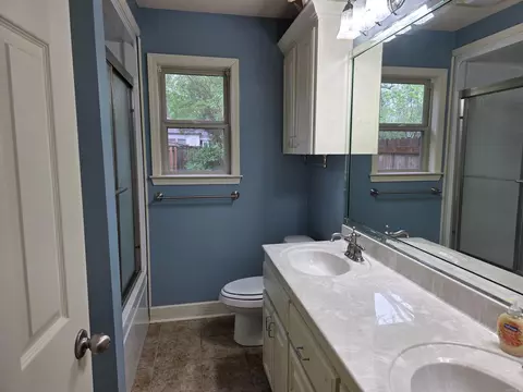 Bath - 599 N Holly St, Beebe, AR 72012 photo 1 of 2