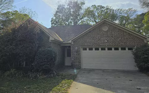 599 N Holly St, Beebe, AR 72012