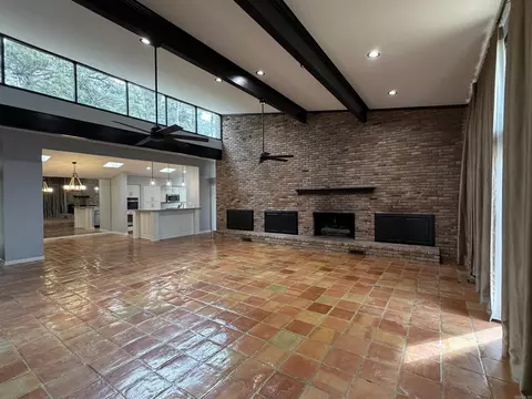 Living - 1206 W 46th, Pine Bluff, AR 71603 photo 3 of 7