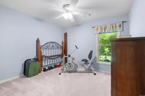Bedroom - 635 Happy Bend Dr, Clinton, AR 72031 photo 3 of 4