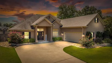 4325 Gazebo Dr, Conway, AR 72034